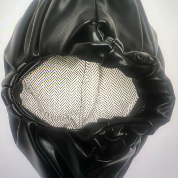 Elegant Black Women's Bag - Picture 3 of 4